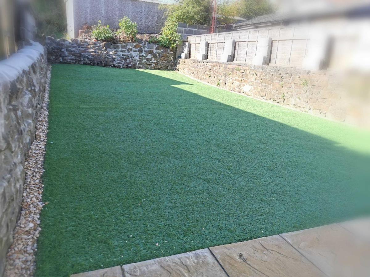 Large Green Garden, 4 Bedrooms, Sleeps 8 Swansea Eksteriør billede