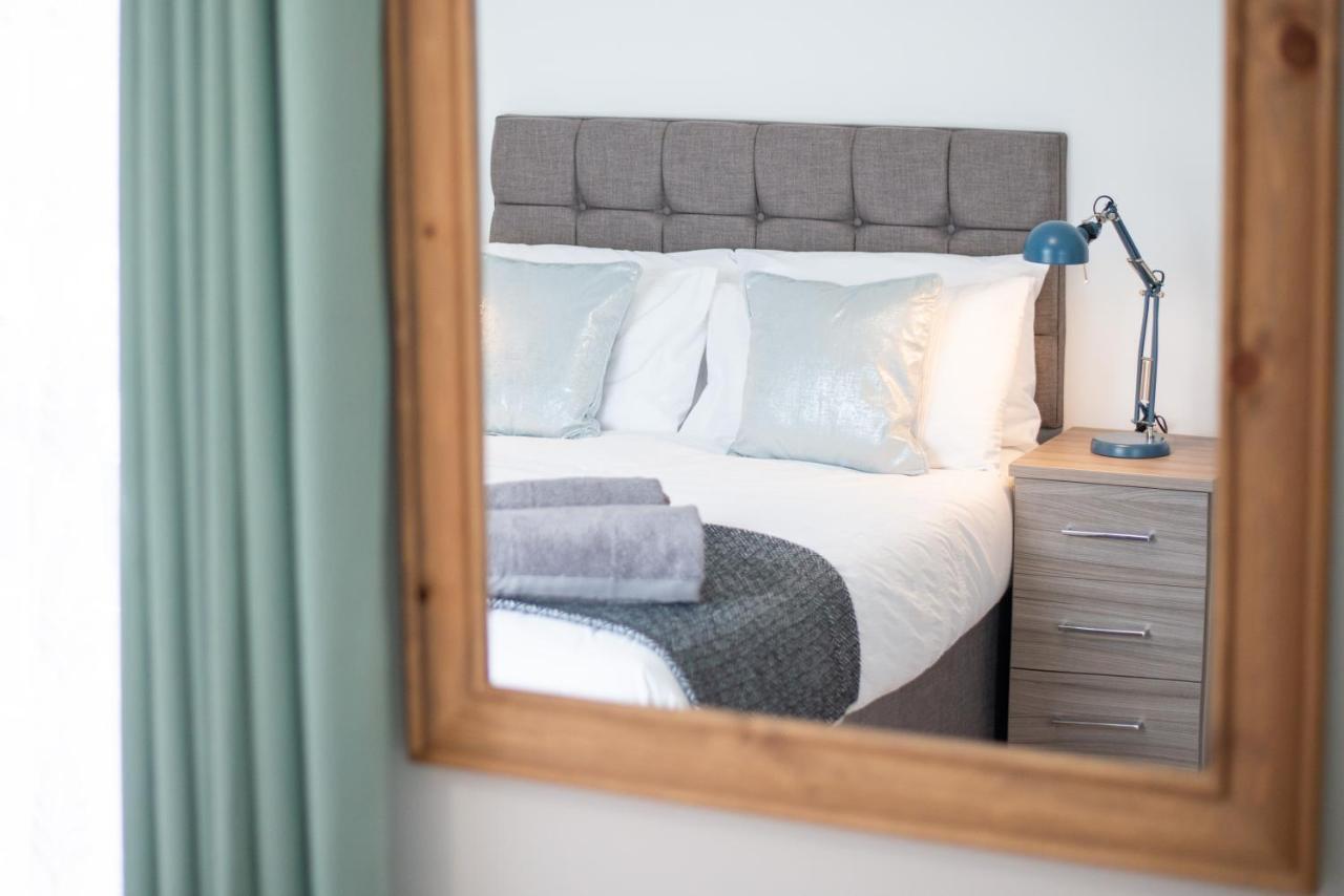 Large Green Garden, 4 Bedrooms, Sleeps 8 Swansea Eksteriør billede