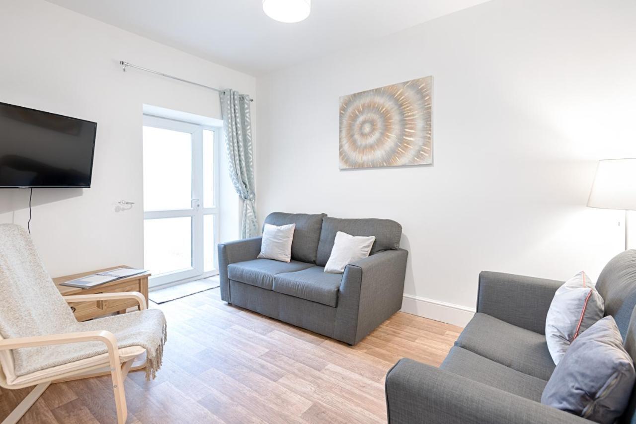 Large Green Garden, 4 Bedrooms, Sleeps 8 Swansea Eksteriør billede